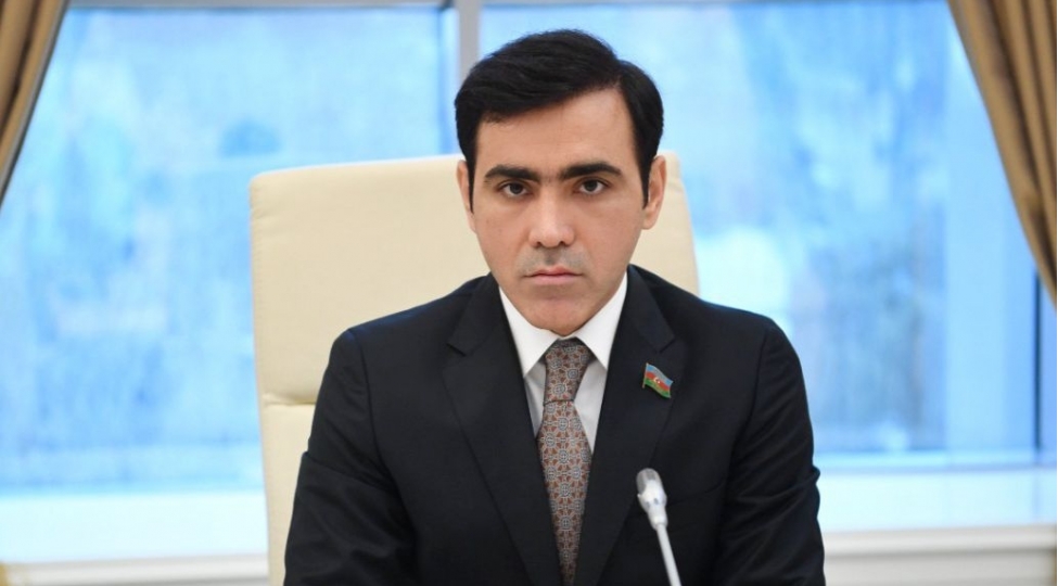 heyder-eliyev-oz-fealiyyeti-ile-azerbaycanda-demokratik-cemiyyete-kechid-mexanizmini-yaratdi