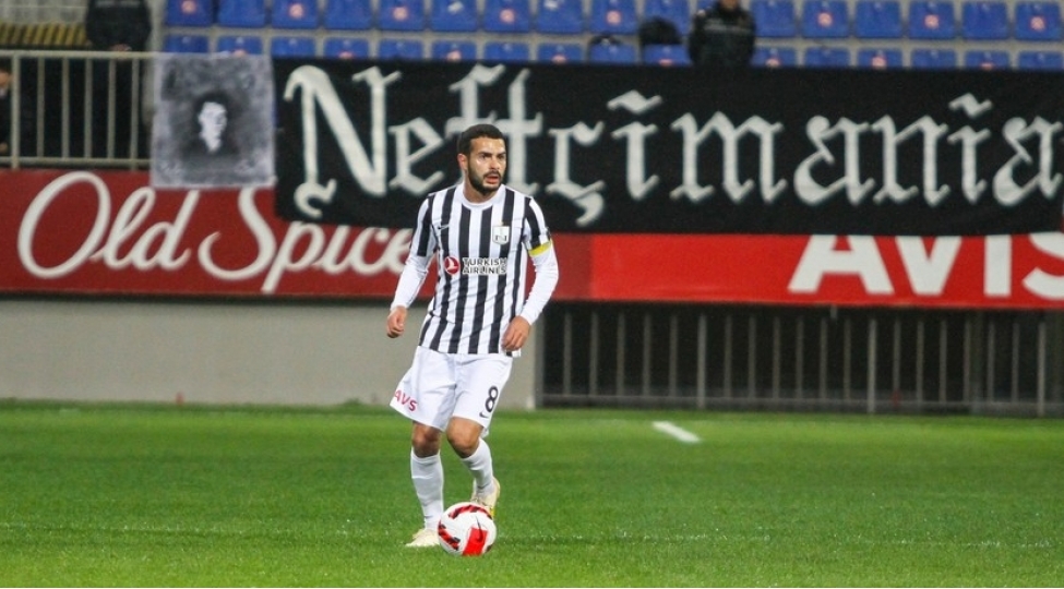 neftchi-emin-mahmudovla-yeni-muqavile-ile-bagli-ilkin-raziliga-geldi