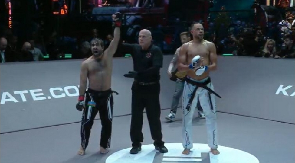 rafael-agayev-chempionluq-kemerine-sahib-chixib