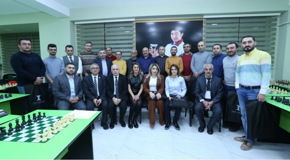 jurnalistler-arasinda-shahmat-yarishinin-mukafatchilari-belli-olub