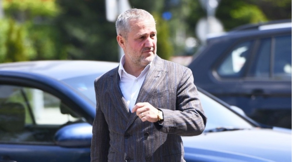 neftchinin-bash-meshqchisi-ile-anlashan-prezident-istefa-verecek