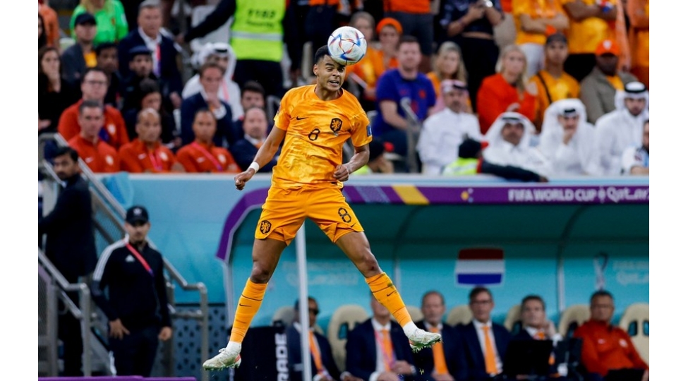 manchester-yunaytedin-niderlandli-futbolchunu-ala-bilmemesinin-sebebi-achiqlanib