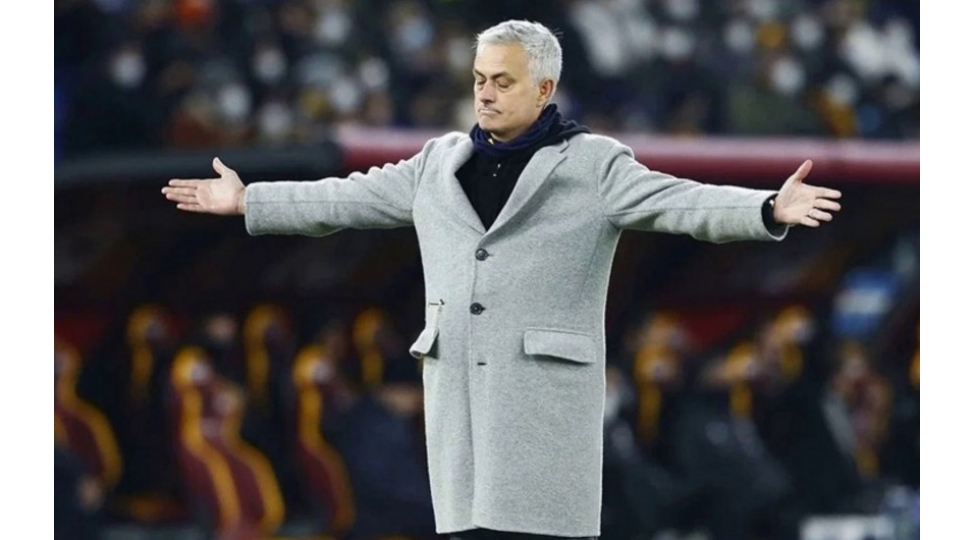 mourinyo-ceyms-bond-filmlerinde-cani-rolu-uchun-mukemmel-sechim-olar-sem-mendes