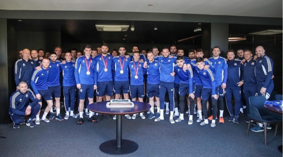 mahir-emreli-dinamo-ile-telim-meshq-toplanishina-yollanib
