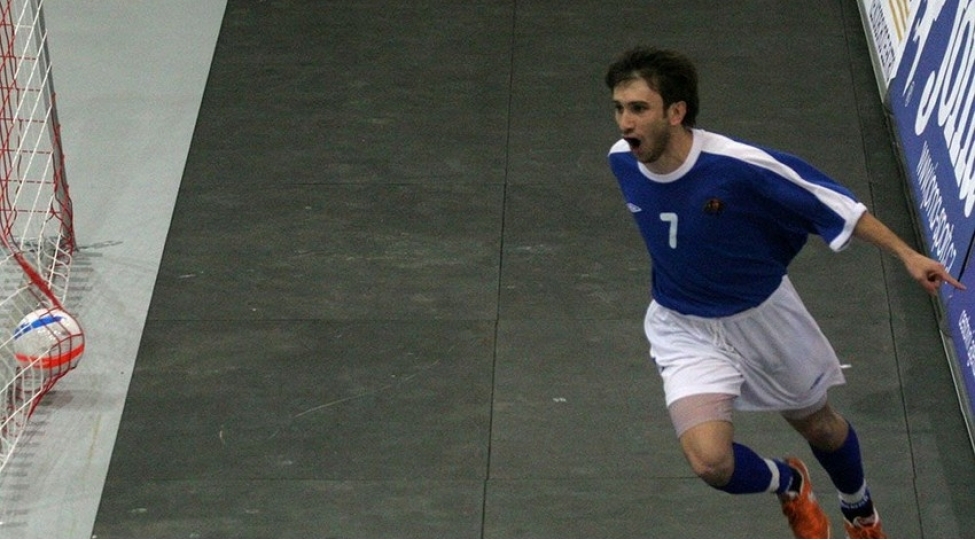 yatanda-da-ermenistanla-match-haqqinda-dushunurduk-receb-fereczade