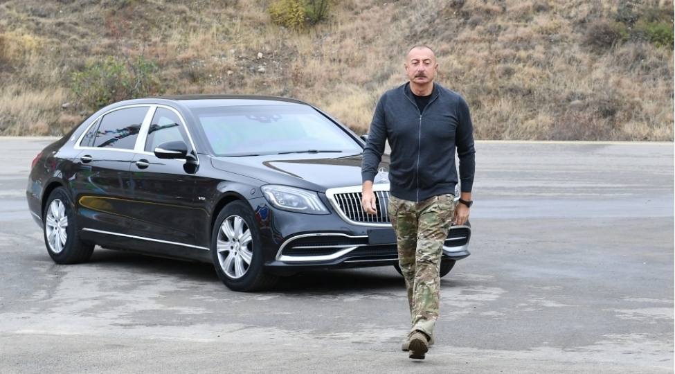 yeni-ile-yeni-qelebe-ile