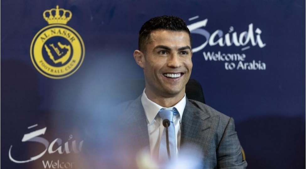 ronaldo-el-nesrden-bu-futbolchunun-transferini-isteyib