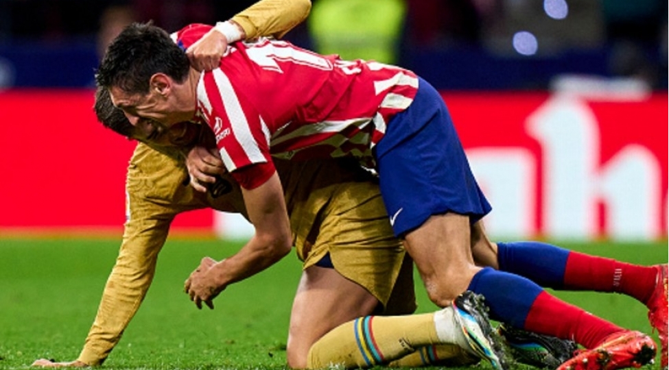 atletiko-ve-barselonanin-futbolchulari-diskvalifikasiya-oluna-biler