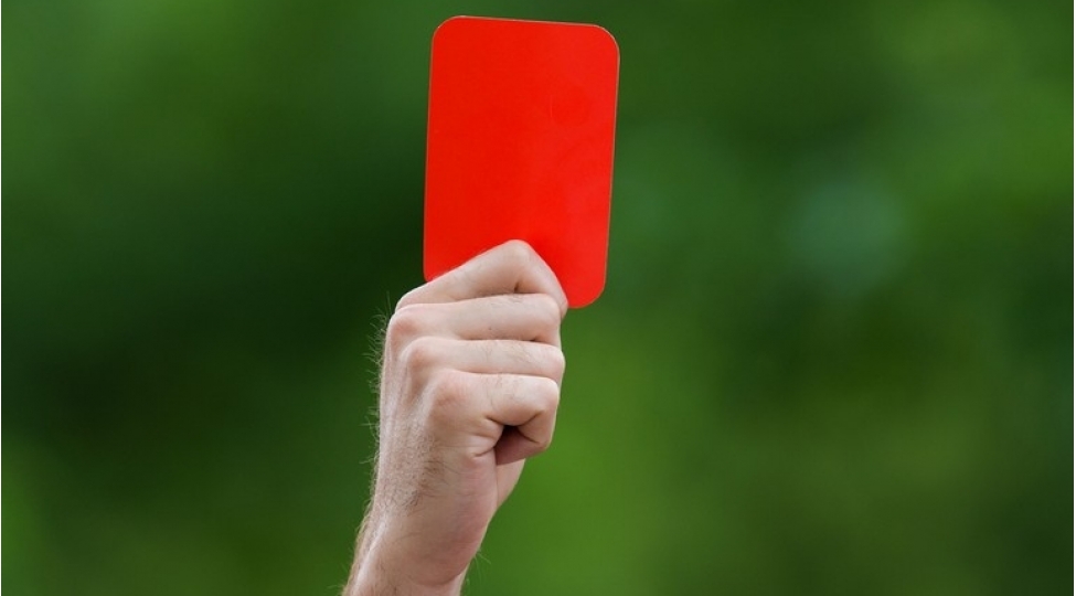 6-ay-muddetine-futboldan-uzaqlashdirildi