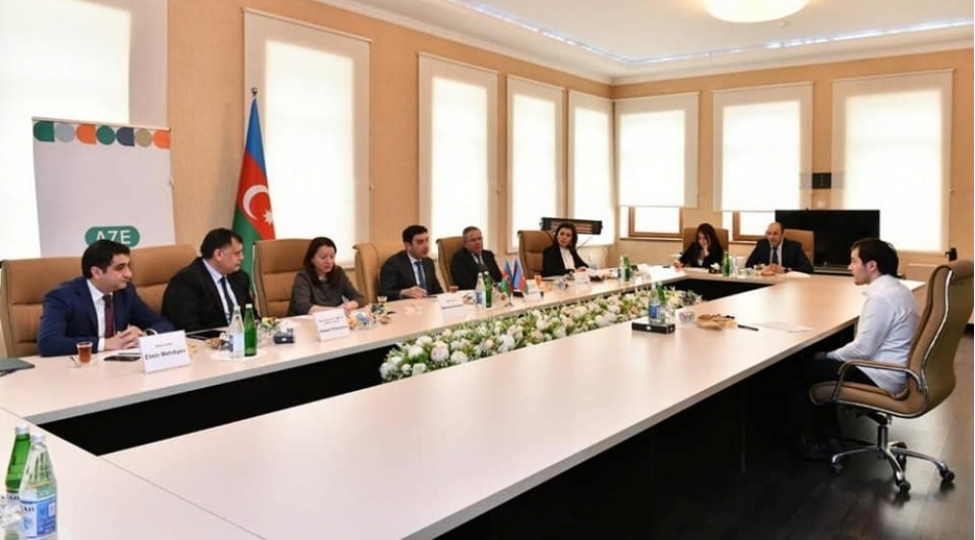 gencler-ve-idman-naziri-shamaxi-ve-qobustan-rayonlarinin-sakinlerini-qebul-edib