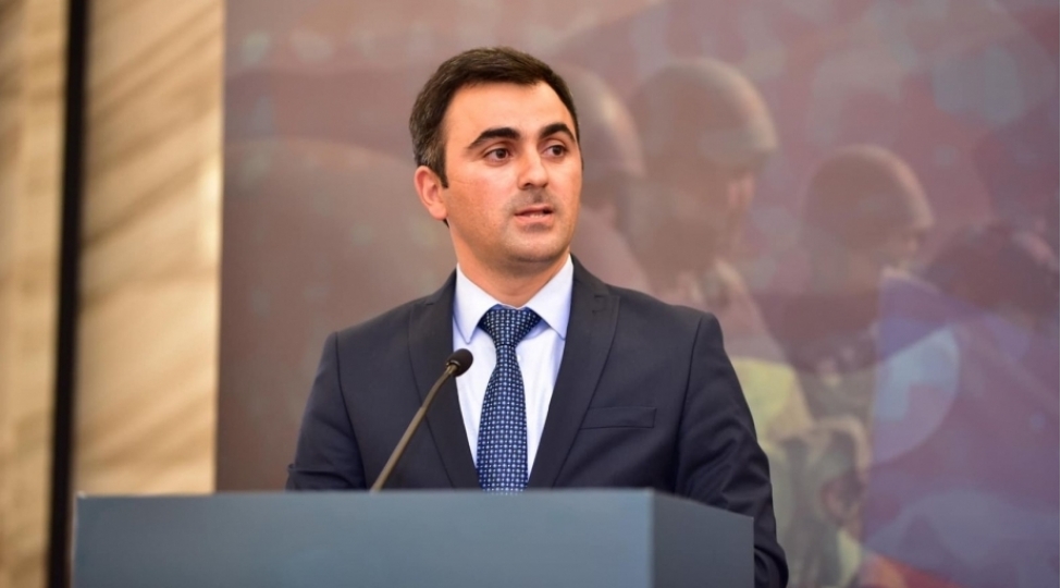 shahin-rehmanli-azerbaycanin-gencliyine-ve-geleceyine-meshel-olan-20-yanvar-shehidlerini-yad-etmek-her-birimizin-borcudur