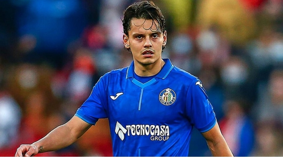 turkiyeli-futbolchu-boyuk-beshlik-olkelerinin-en-yaxshilari-sirasina-dushub