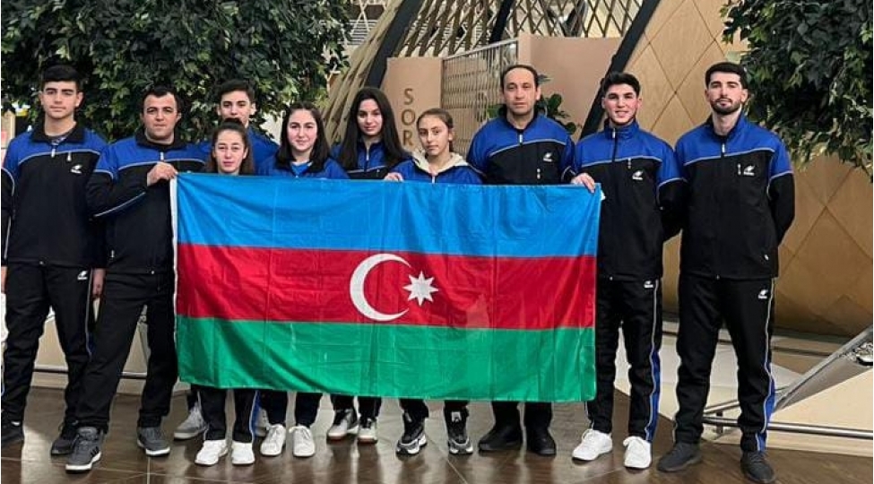 stolustu-tennischilerimiz-qazaxistana-yollaniblar