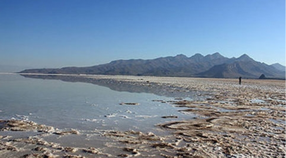 iranin-fars-molla-rejiminin-qesdi-urmiya-golu-suretle-quruyur