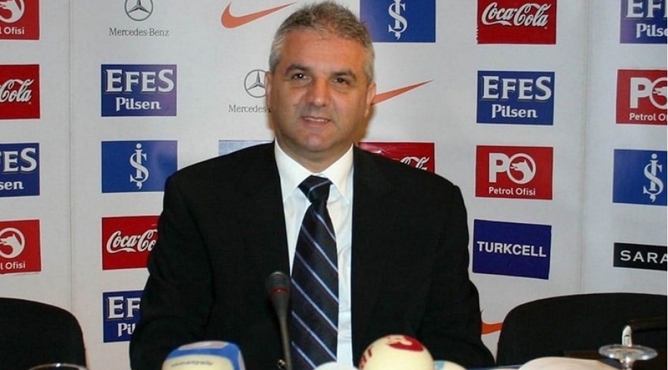 turkiyede-merkezi-hakimler-komitesinin-sedri-istefa-verib