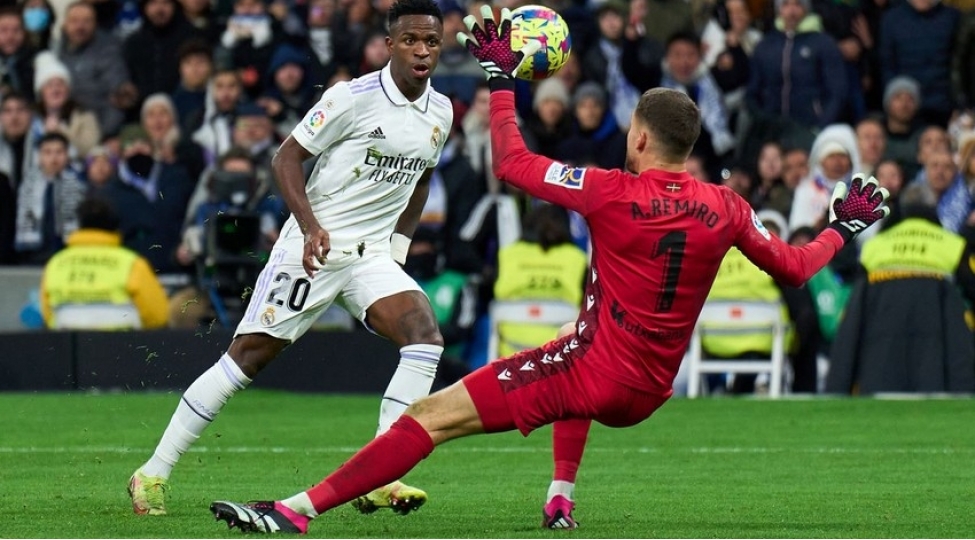real-madridin-qol-seriyasi-qirilib
