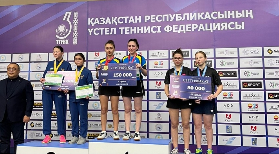 azerbaycanin-stolustu-tennischileri-qazaxistanda-qizil-medal-qazaniblar