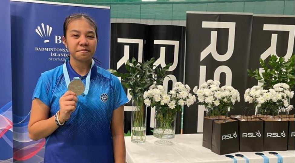 azerbaycanin-qadin-badmintonchusu-beynelxalq-turnirde-medal-qazanib