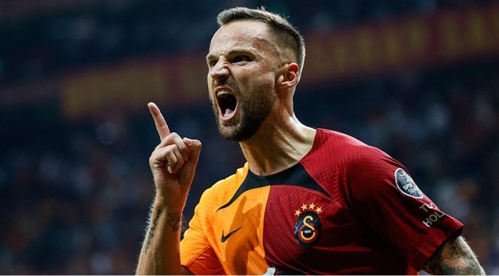 qalatasaray-isvechreli-hucumchunun-muqavilesini-legv-edib