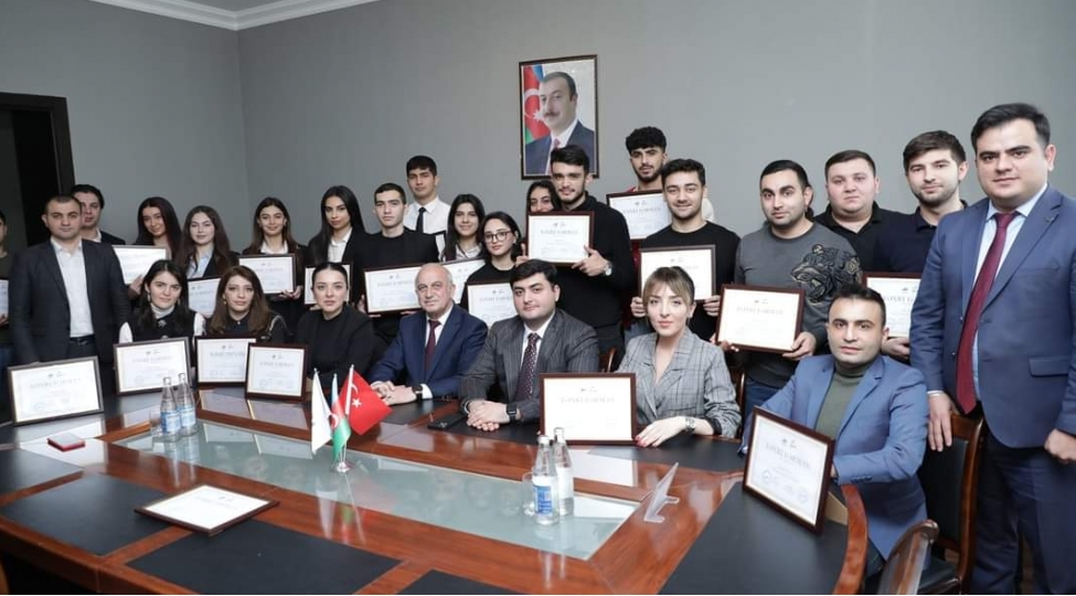 davamla-genclik-heftesi-kechirilib-foto
