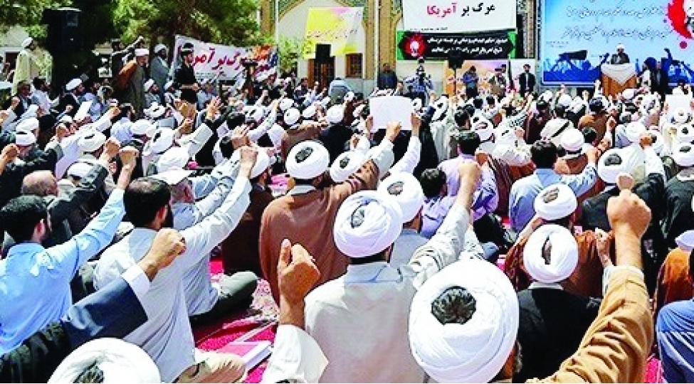 iranin-molla-rejimi-kechmishini-yadina-salsin