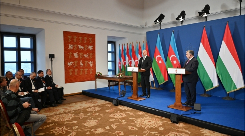 azerbaycan-macaristan-munasibetleriyeni-inkishaf-merhelesine-daxil-olub