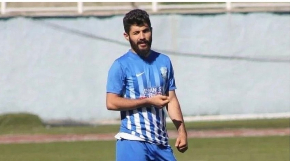turkiyeli-futbolchu-zelzele-neticesinde-dunyasini-deyishib