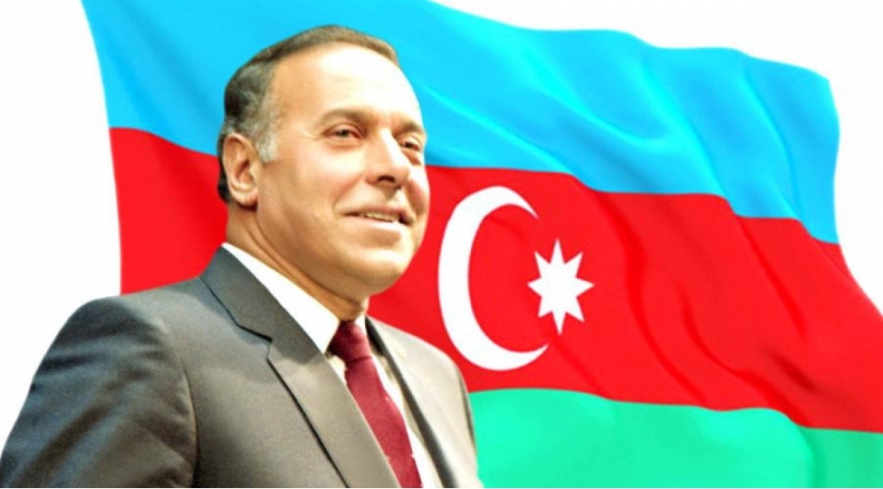 dagistanda-heyder-eliyev-ve-eziz-eliyeve-azerbaycanda-resul-hemzetova-hesr-olunmush-tedbirler-kechirilecek