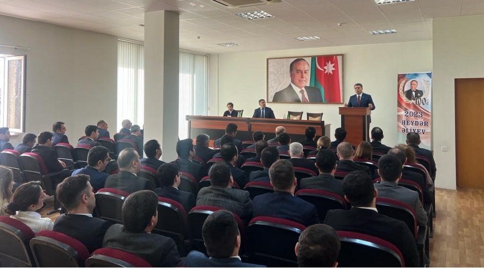 heyder-eliyev-ve-vergi-siyaseti-movzusunda-gorush-kechirib-foto