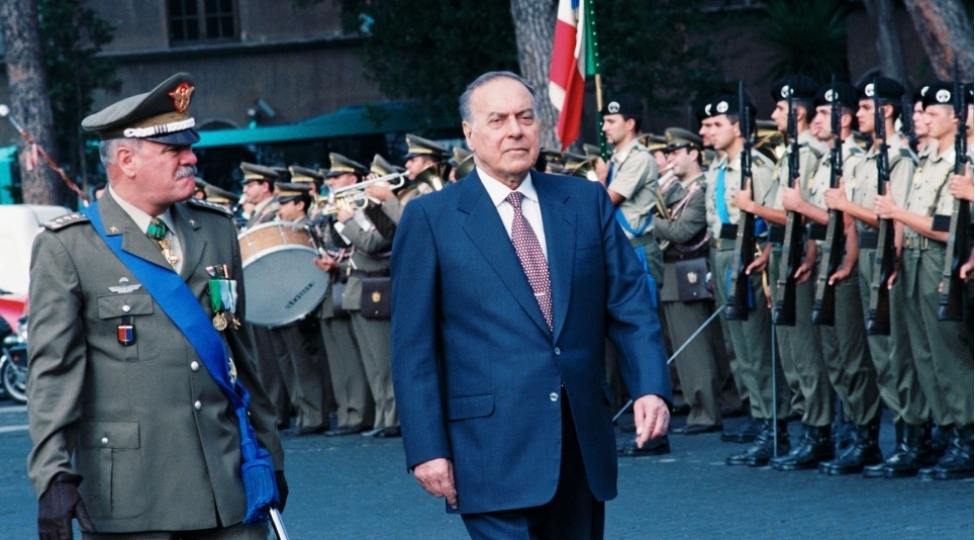 azerbaycanin-dovlet-musteqilliyi-ebedidir-2