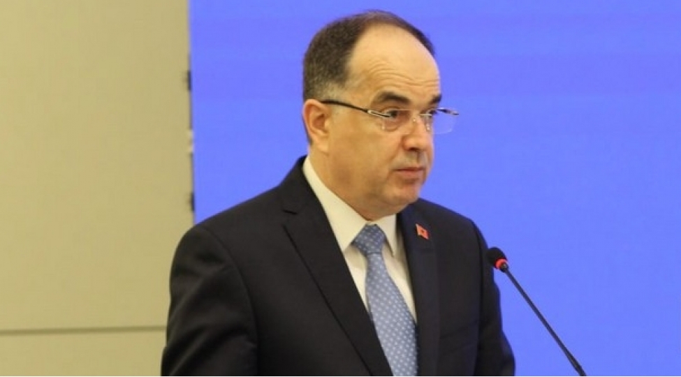 heyder-eliyev-xalqlarimizin-ve-bolgenin-inkishafi-uchun-boyuk-tohfeler-verib-bayram-beqay