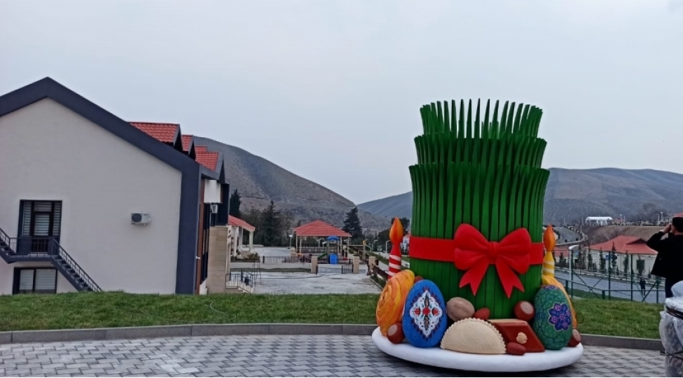 novruz-gelir-yaz-gelir-novruz-bayraminiz-mubarek