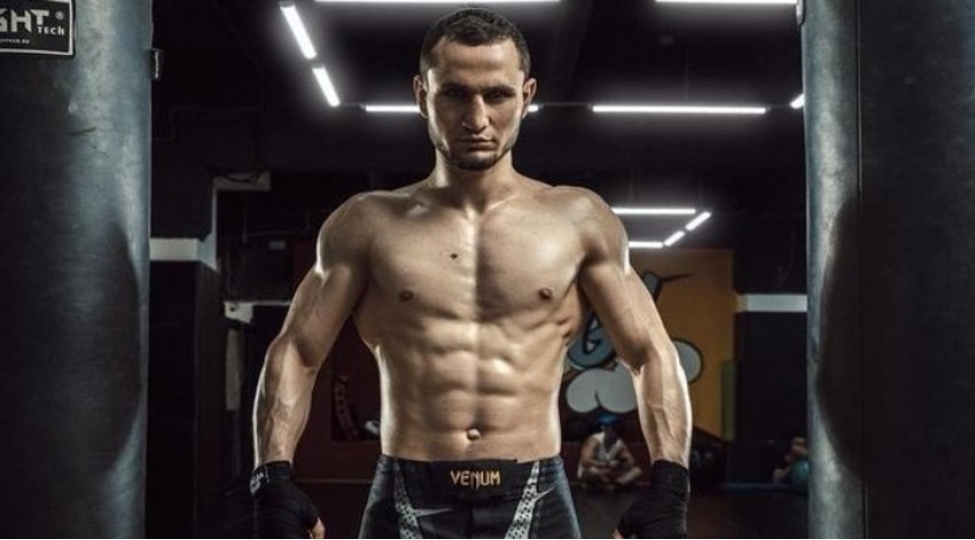 azerbaycanli-doyushchu-chempionluq-titulunu-qoruyub