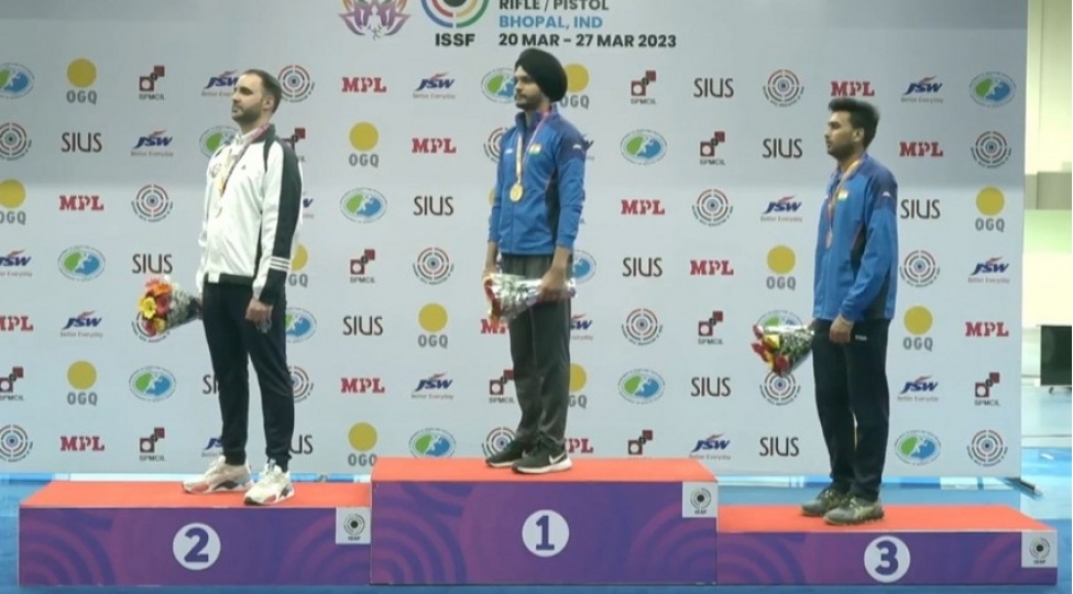 ruslan-lunyov-dunya-kubokunda-gumush-medal-qazanib
