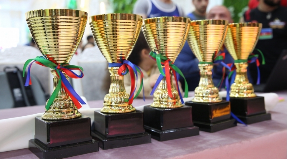 stronqmen-ve-strict-curl-uzre-azerbaycan-chempionatlarina-start-verilib