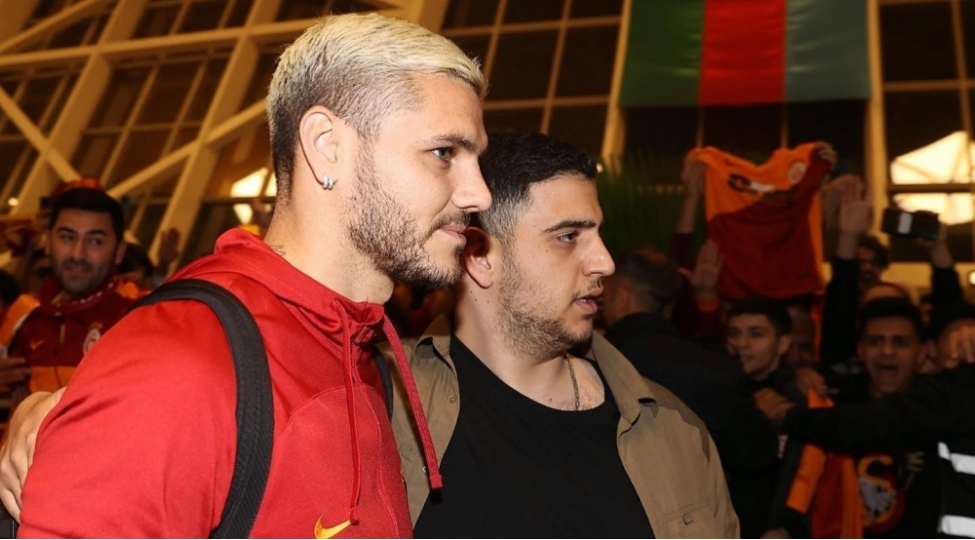 qalatasaray-bakida-bele-qarshilandi-foto