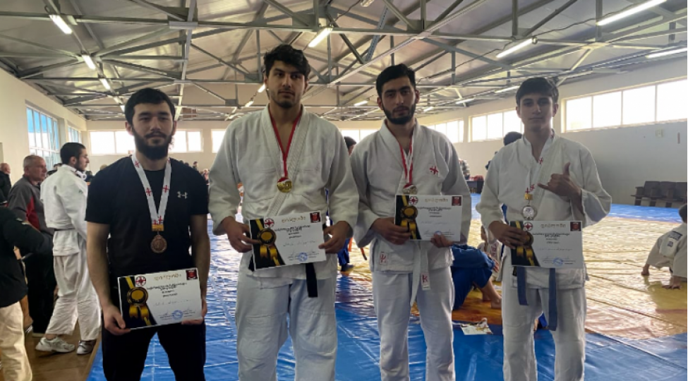 azerbaycanli-idmanchi-gurcustan-chempionu-olub