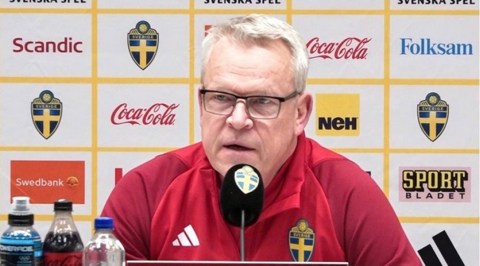 andersson-azerbaycanli-futbolchulari-terifledi