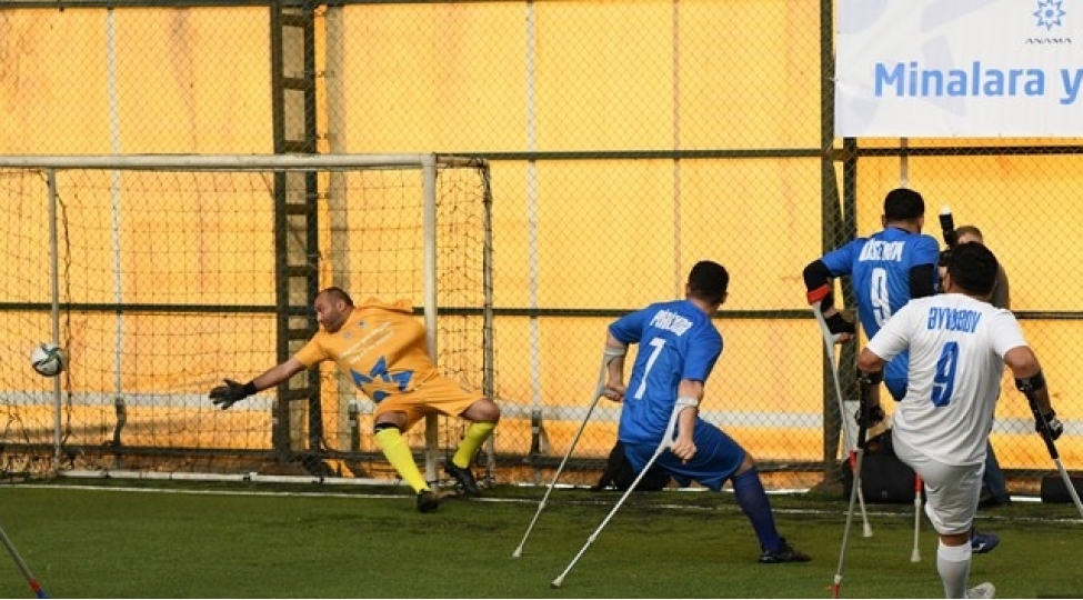 anama-ve-affa-nin-teshkilatchiligi-ile-amputant-futbolchular-arasinda-oyun-kechirilib