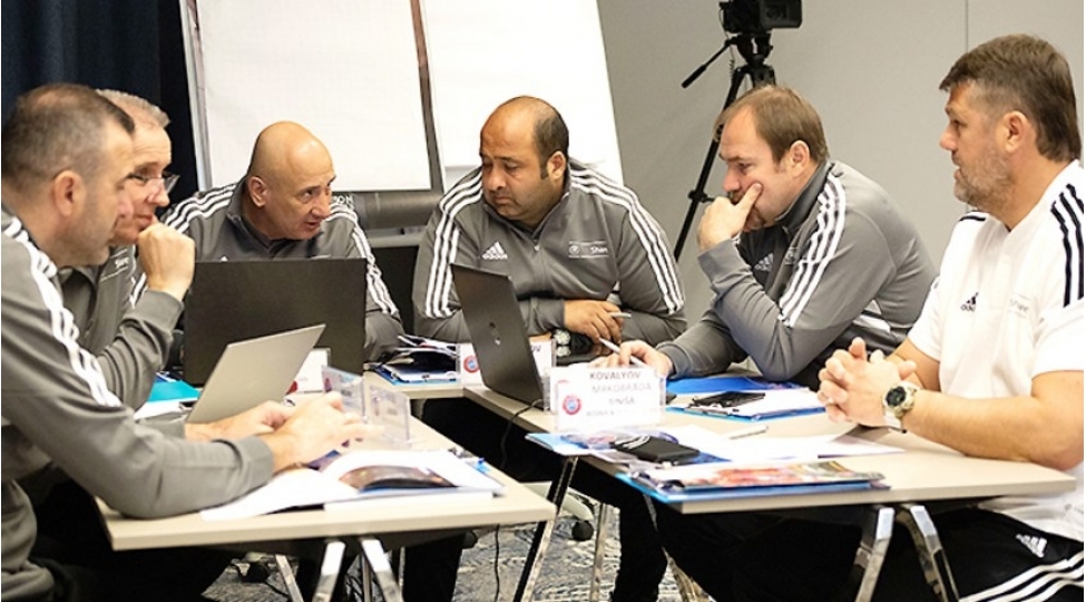 affa-nin-telimatchilari-polshada-meshqchilerin-seminarina-qatiliblar