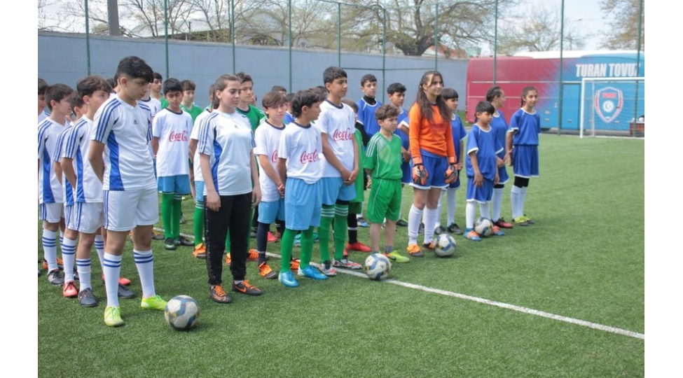 tovuzda-heyder-eliyevin-100-illik-yubileyine-hesr-olunmush-minifutbol-turniri-kechirilib