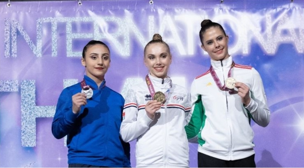 gimnastimiz-qran-pri-yarishinda-gumush-medal-qazanib
