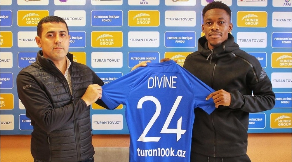 divayn-naa-meydana-chixmaq-uchun-sebrsizlenirem