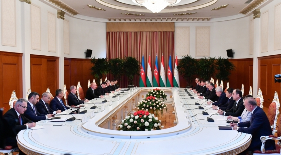 bu-gun-tacikistan-ve-azerbaycan-iki-sabit-dovletdir-2