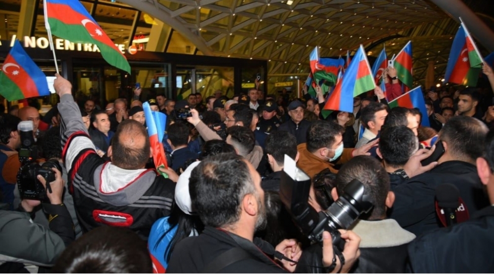 azerbaycanli-idmanchi-etdikleri-duzgun-deyildi-bayragimiz-her-sheyden-ucadir