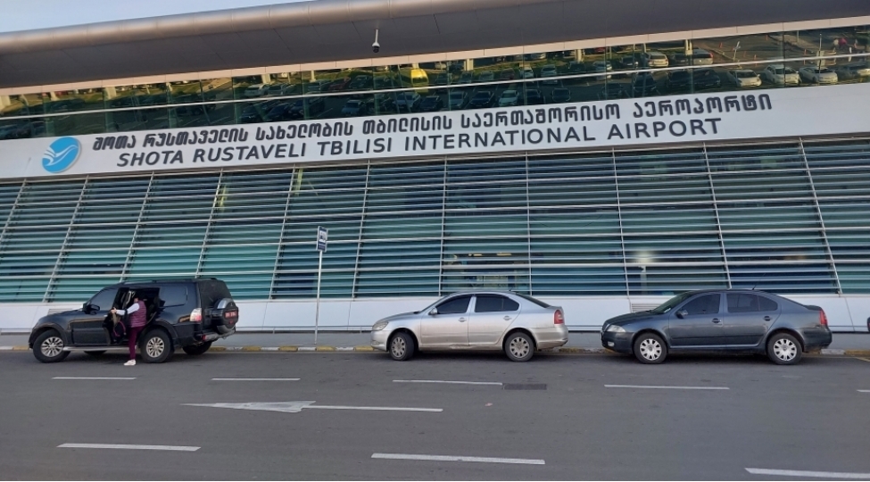 bash-meshqchi-irevanda-azerbaycan-bayraginin-yandirilmasi-esl-vandalizm-aktidir