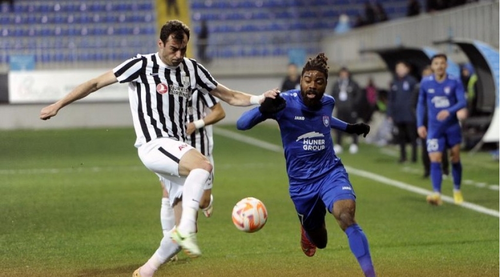 azerbaycan-kuboku-neftchi-ilk-oyunda-meglub-olub