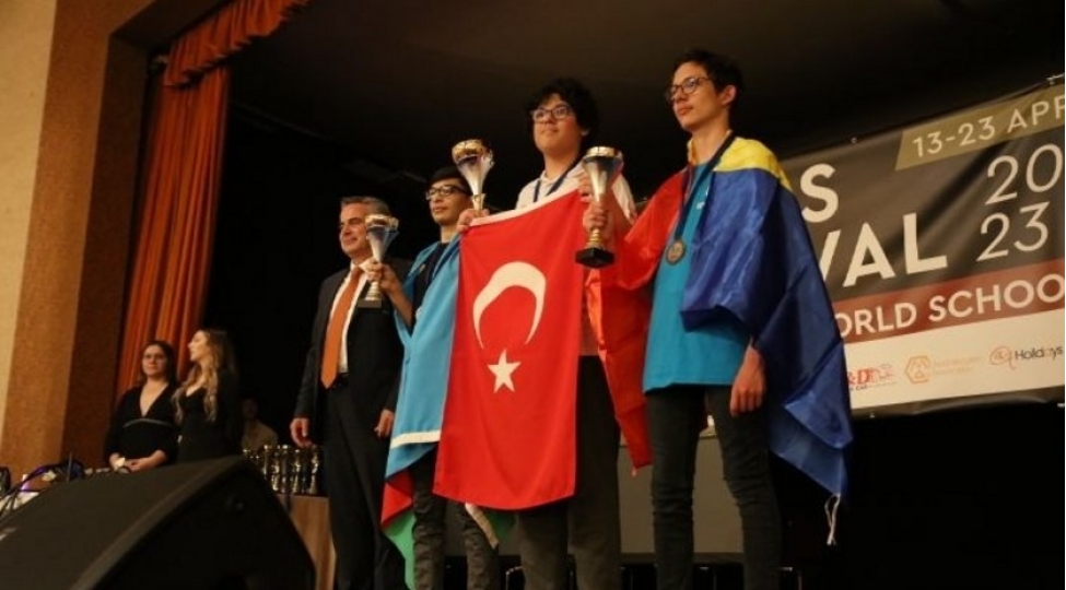 azerbaycan-shahmatchisi-mekteblilerin-dunya-chempionatinda-gumush-medal-qazanib