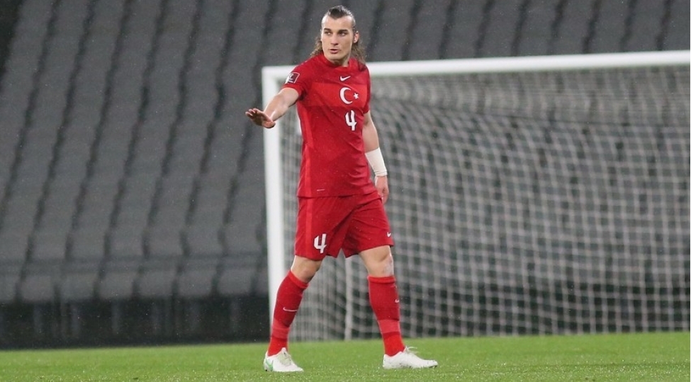 turkiye-millisinin-futbolchusu-atletiko-ile-4-illik-muqavile-imzalayib