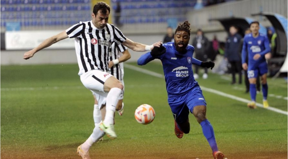 azerbaycan-kuboku-neftchi-finala-chixdi